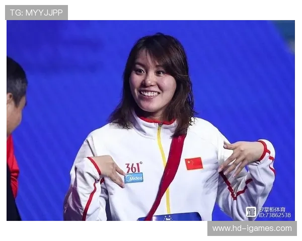 蒂芙尼·海耶斯获得赛季社区贡献奖