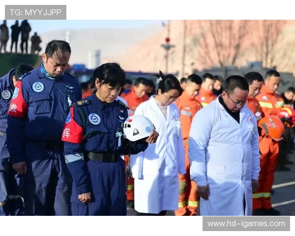 马赛vs巴黎FC赛前默哀一分钟,悼念地震遇难者 马赛vs巴黎FC赛前默哀一分钟,悼念地震遇难者